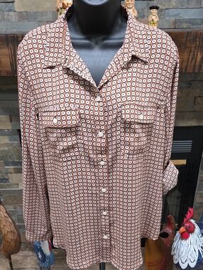 LOFT Women's Button-Up Blouse in Brown Geometric Print
